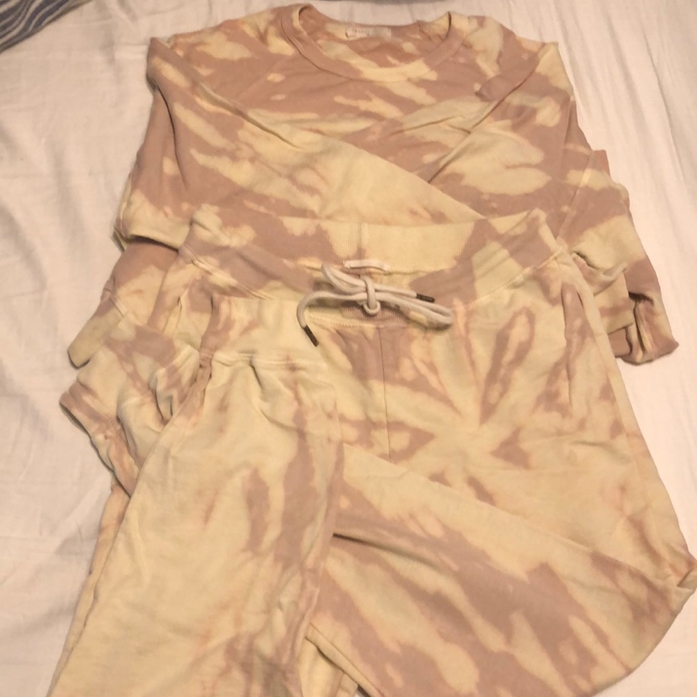 Lovestich tye dye sweatsuit